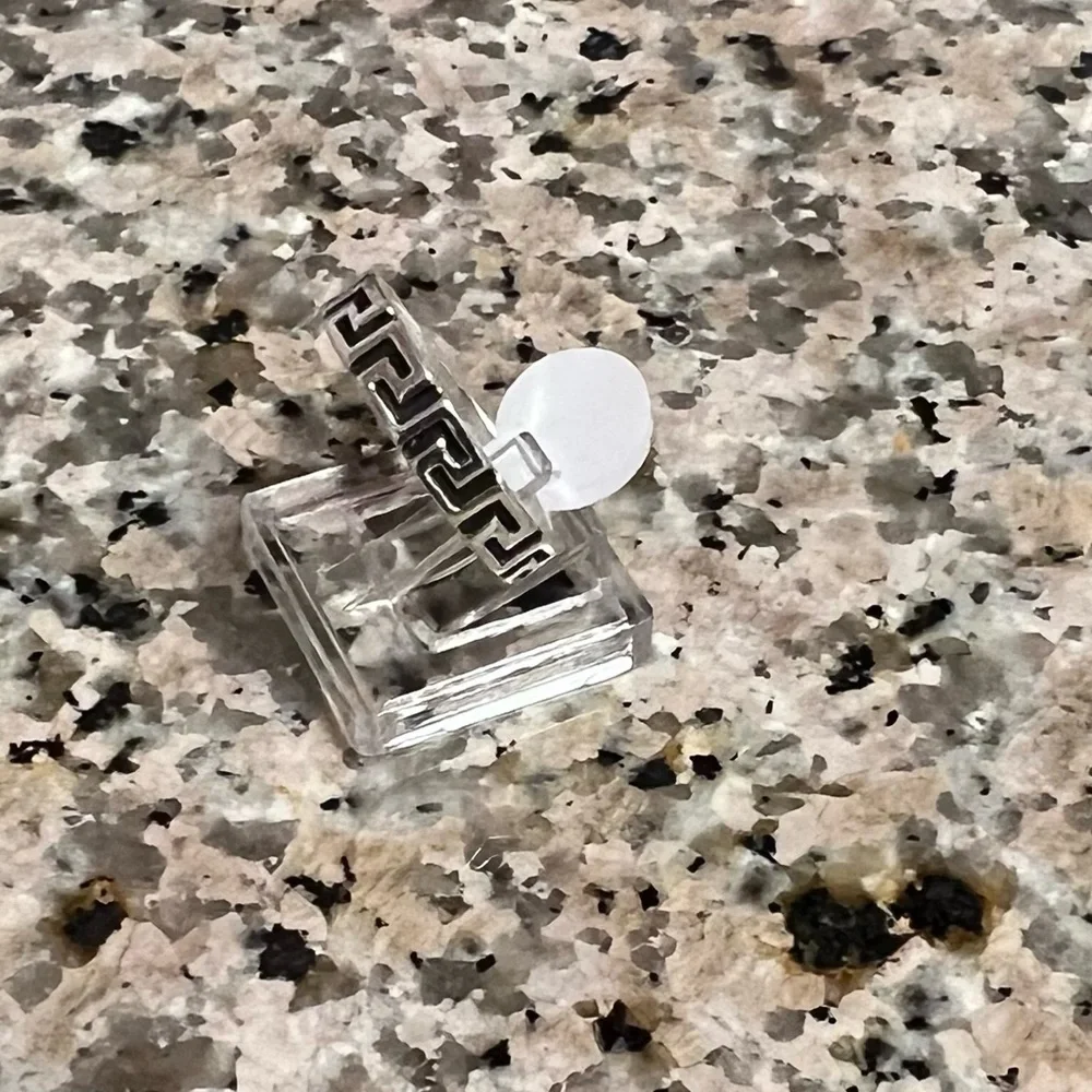 Silver Geometric Pattern Ring (Size 7) New - Picture 2 of 2